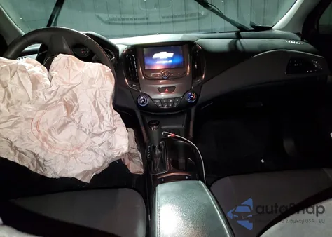 2019 Chevrolet Cruze Ls z USA, uszkodzony, nr VIN 1G1BC5SM3K7121704